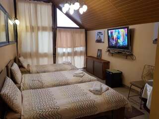 Гостевой дом Golden Moments Тимишоара Двухместный номер с 1 кроватью или 2 отдельными кроватями и балконом-31